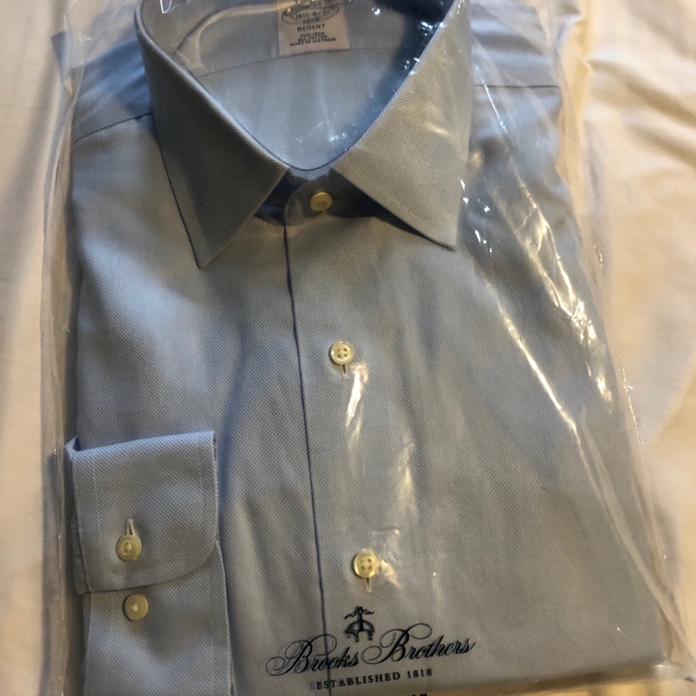 Brooks Brothers button-down light blue 16 1/2-6/7